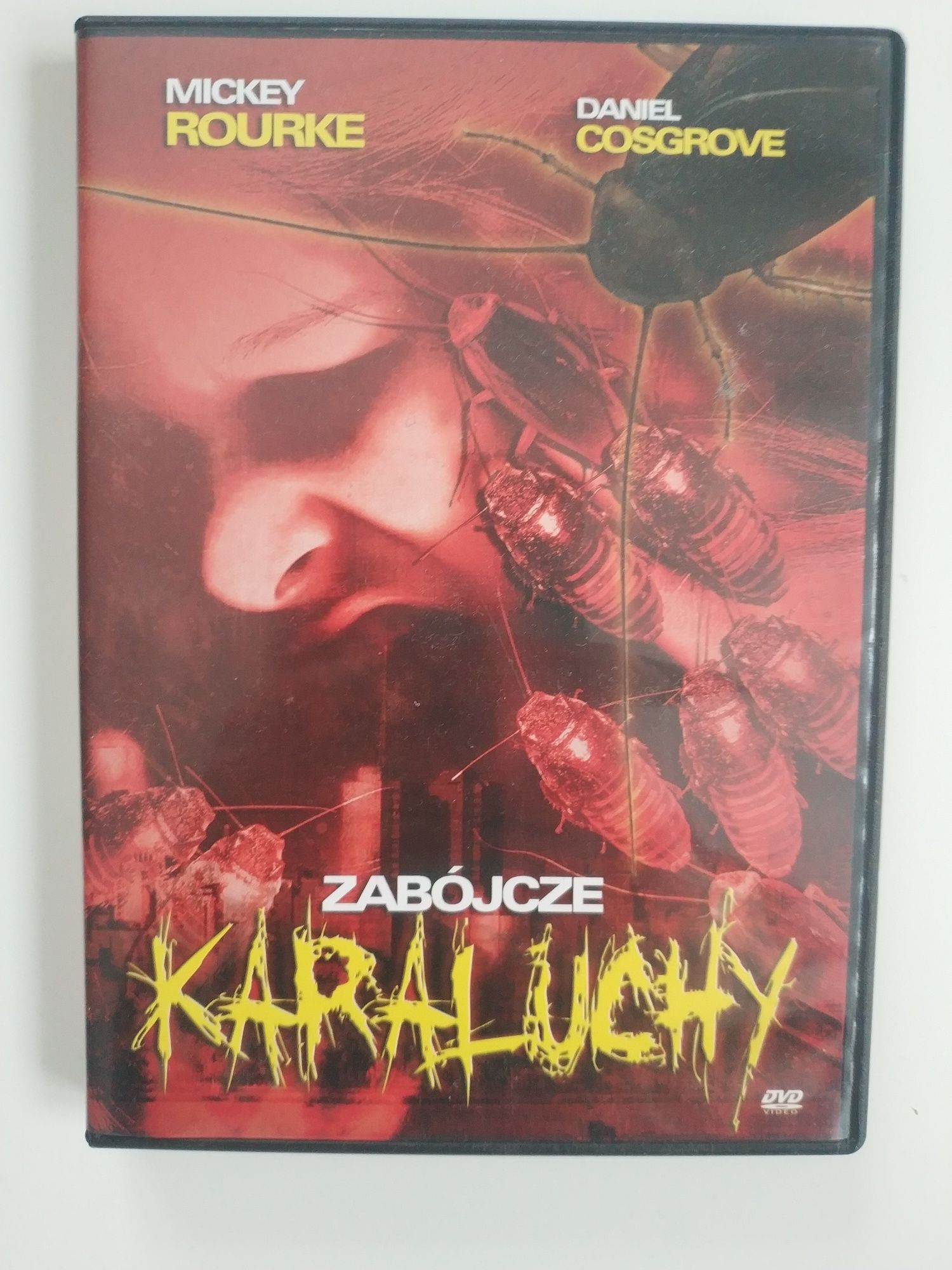 Film Zabójcze karaluchy horror sci-fi 2002 klasyka gatunku płyta DVD