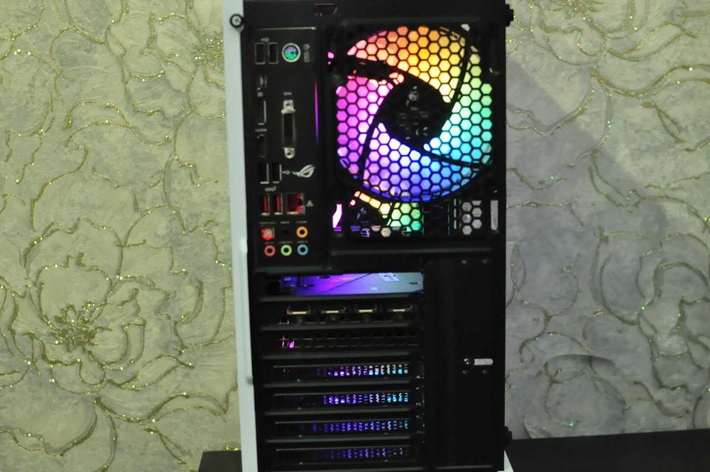 Игровой компьютер (Core i7/24Gb/500SSD/RTX 3070 - 8Gb)