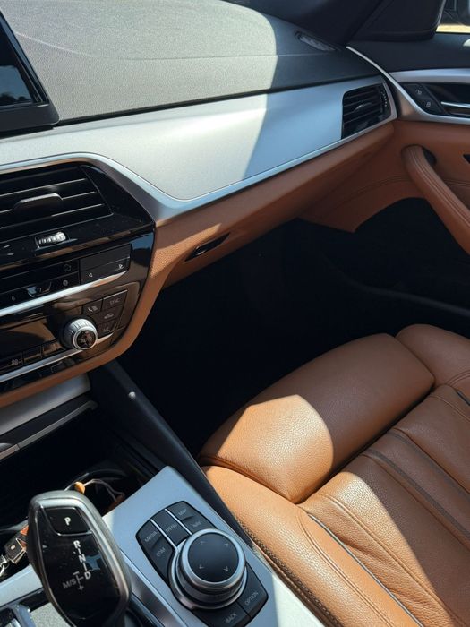 Bmw 520d line luxury auto