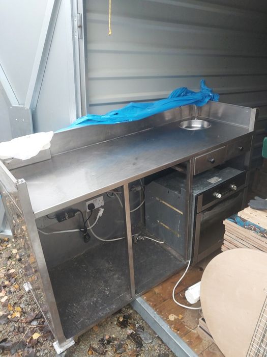 Mobilny stół gastronomiczny ze stali nierdzewnej – 170×60×120 cm