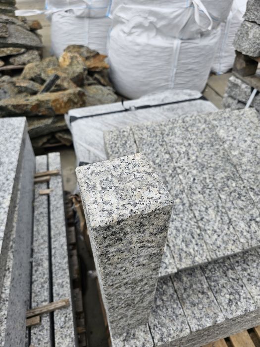 Palisada granitowa cięta płomieniowana 10/10/50