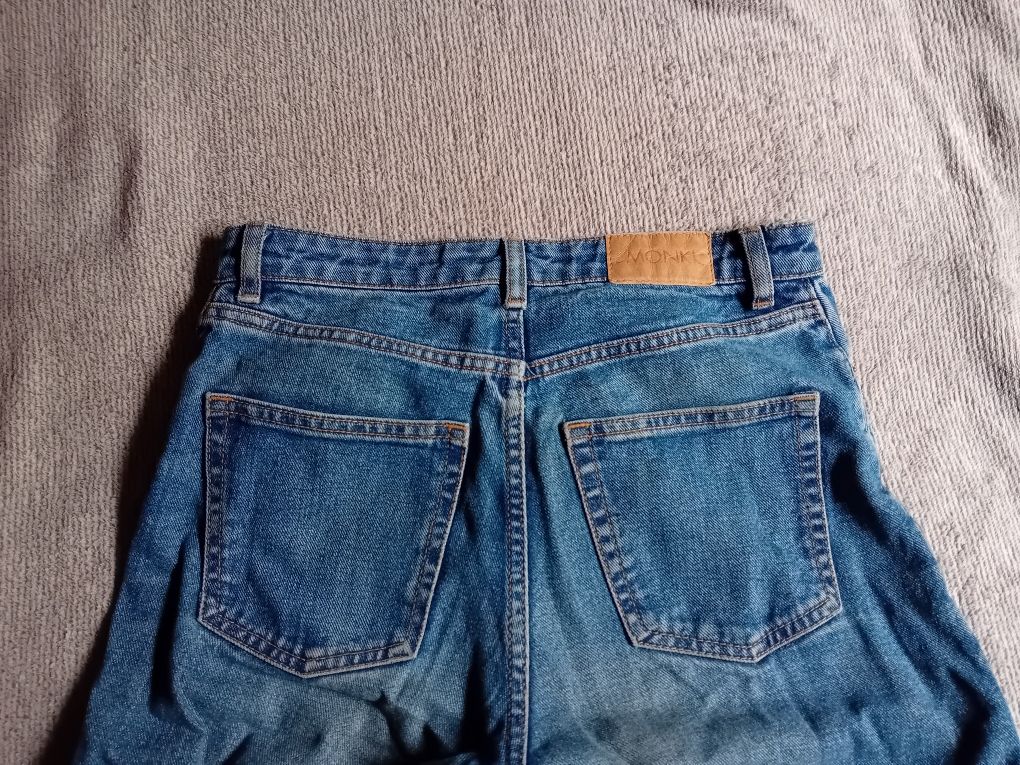 Jeansy straight leg monki