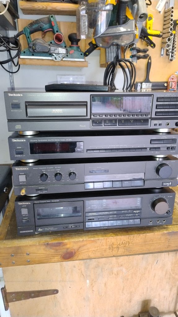 Zestaw Technics (wzmacniacz, CD ,tuner, kaseta)