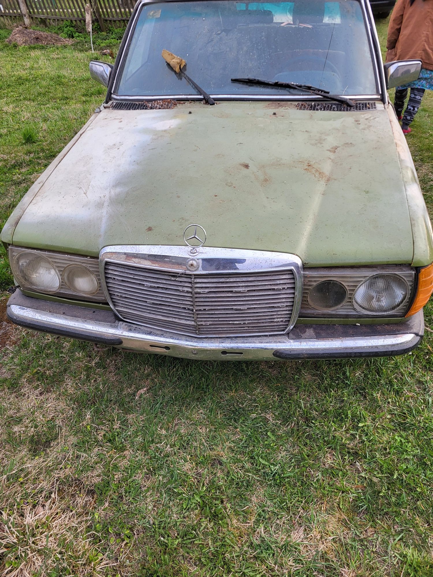 Kia k2700 Мерседес 123 240д розборка