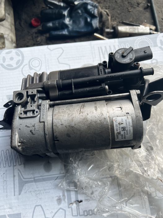 Компресор підвіски Mercedes E-Class W213