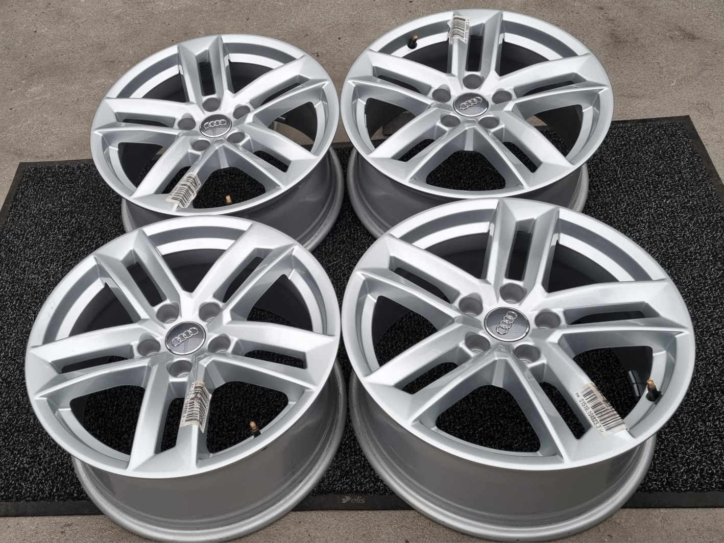 NOWE Felgi Alu 17" Audi A4 B9 B8 A6 C7 C6 Q5 5x112 Oryginalne