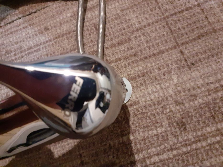 Bateria umywalkowa kran  Ferro