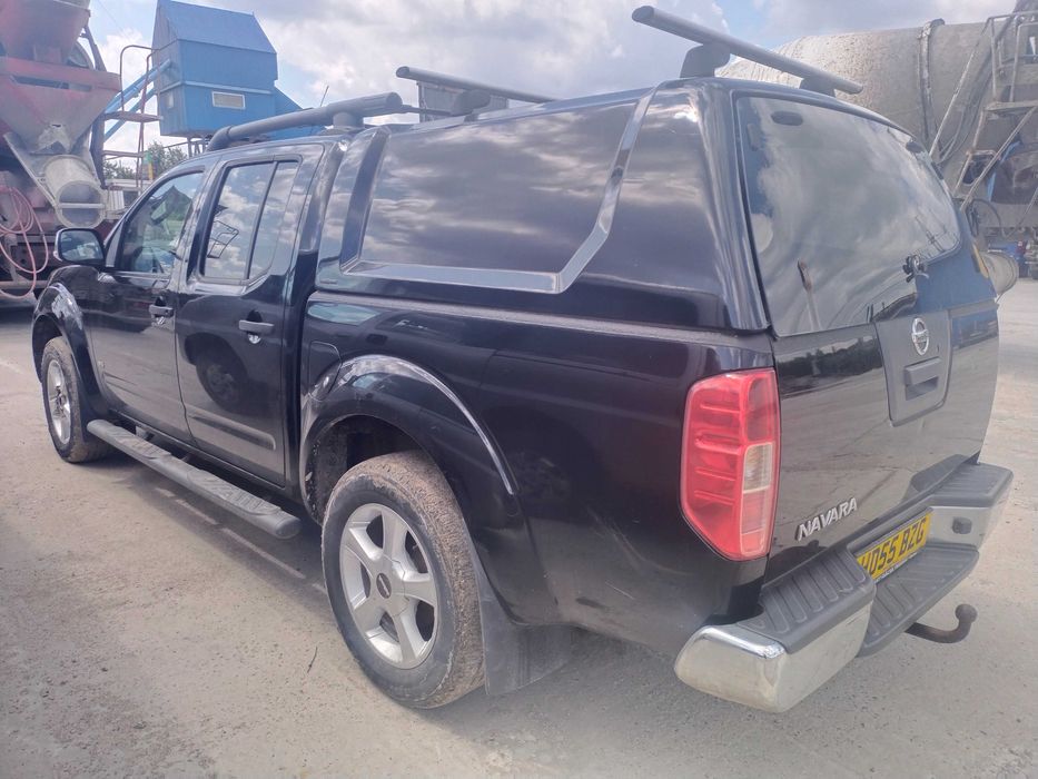 Nissan navara 4* 4
