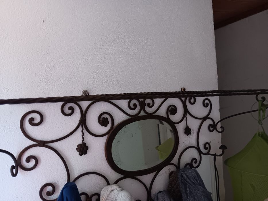 Cabideiro e suporte de chuva