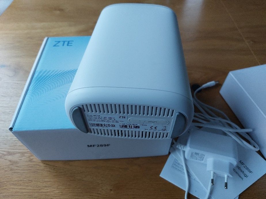 Router LTE 4G ZTE MF289F