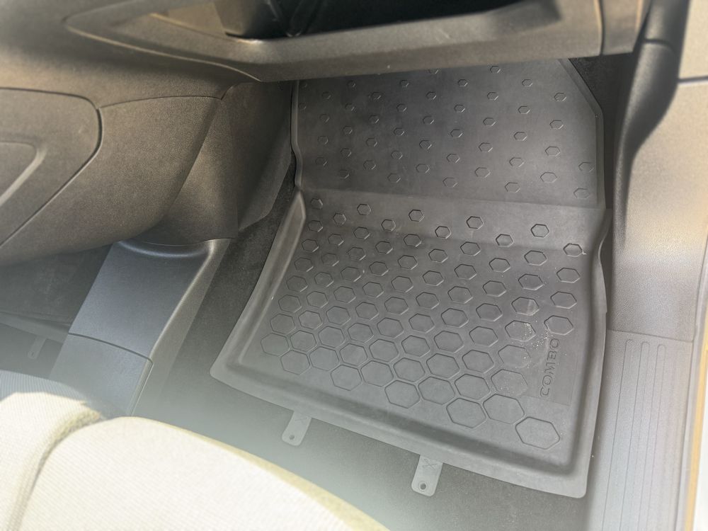 Opel Combo 1.5 HDI  caixa 6 Veloc. 2022 C/ IVA INCLUÍDO NO PREÇO