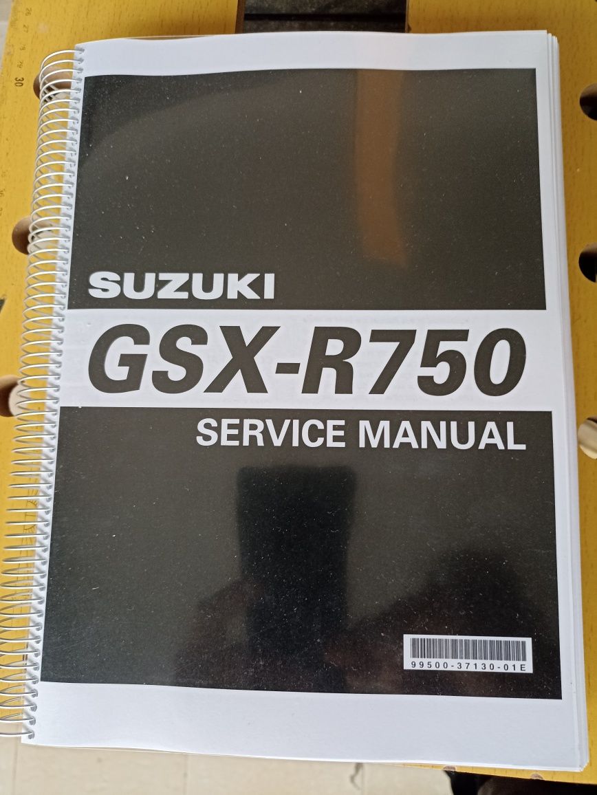 Manual Suzuki 750 GXSR