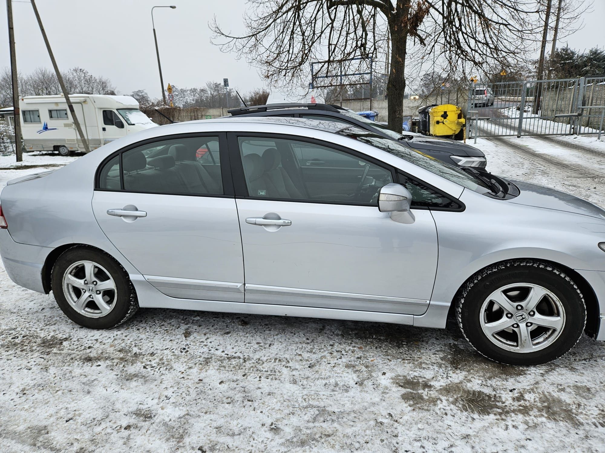Sprzedam czesci honda civic VIII SEDAN 1.3 HYBRID IMA