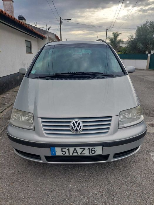 Volkswagen Sharan 1.9 Tdi 115cv – 7 lugares - Ano 2000