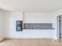 Apartamento T3, com terraço, na Quinta das Pevides