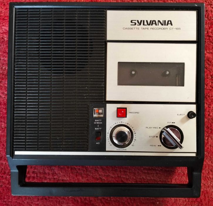 4 Gravadores áudio e vídeo e 2 rádios (vintage) por 270 Euros