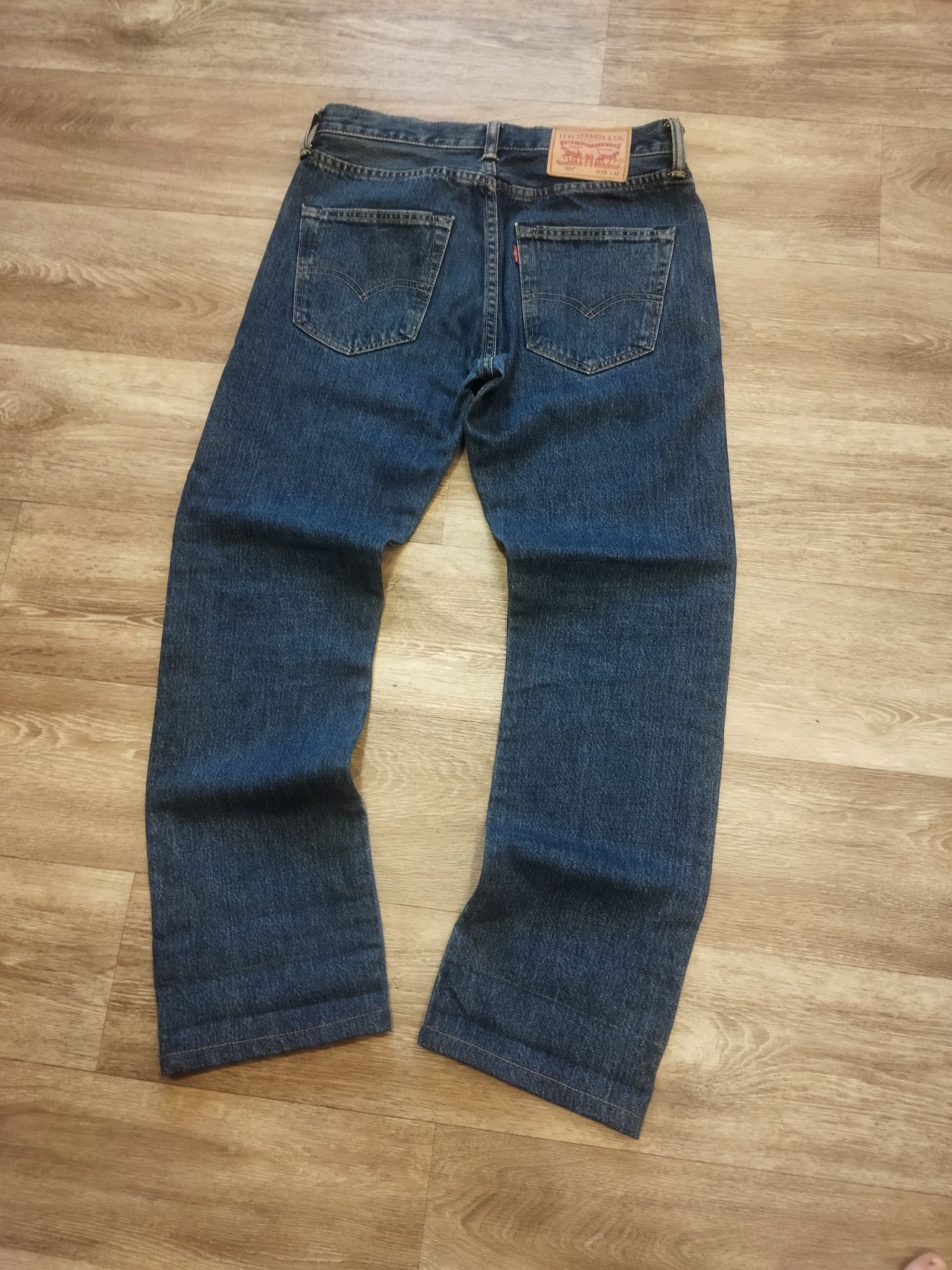 Джинсы Levis 501.