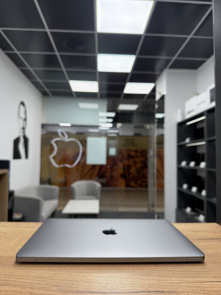 Macbook Pro 13 2019(2020) i5 • 8Gb • 128Gb • Гарантія Макбук Відмінний