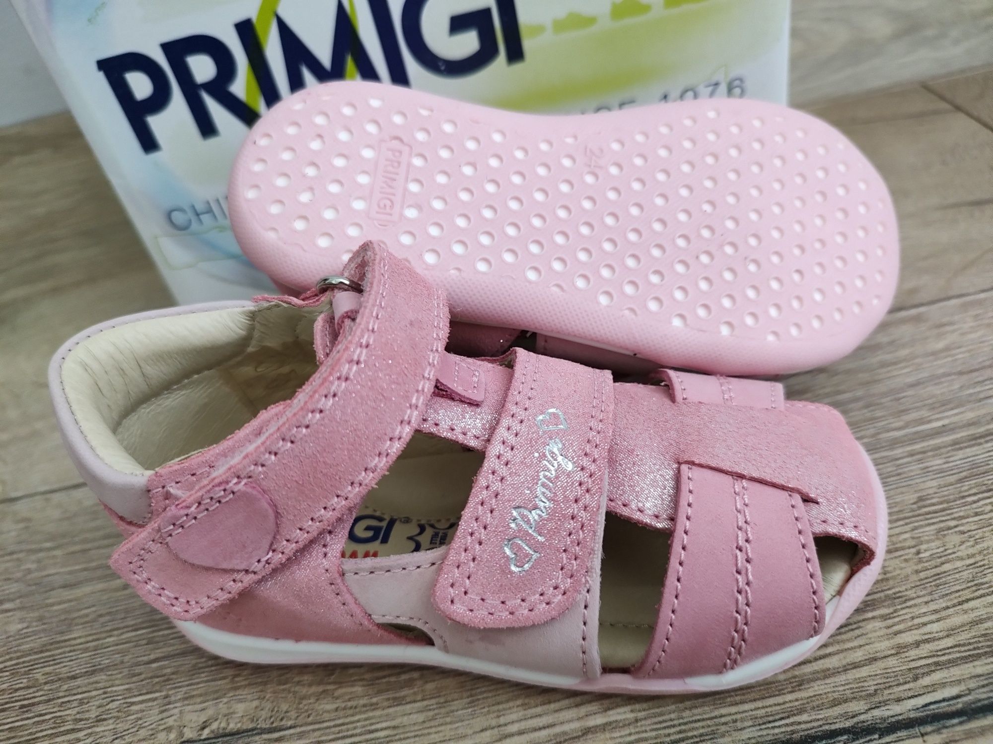 Sandały Primigi 25