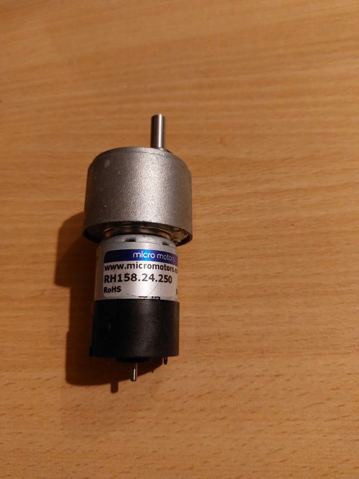 Silnik/motoreduktor prądu stałego 24V z przekładnią