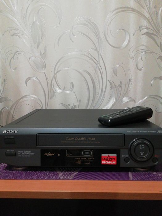 Видео магнитофон SONY
