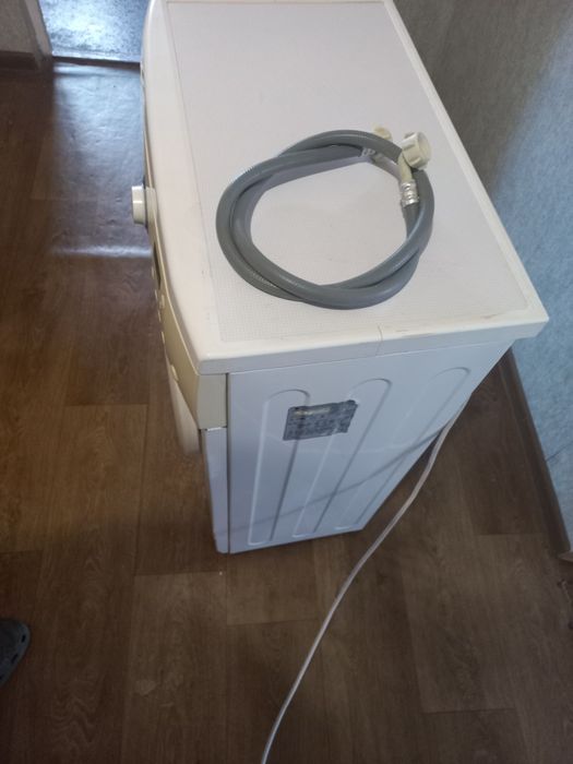 Пральна машинка  LG   3 і 5 кг в хорошому стані