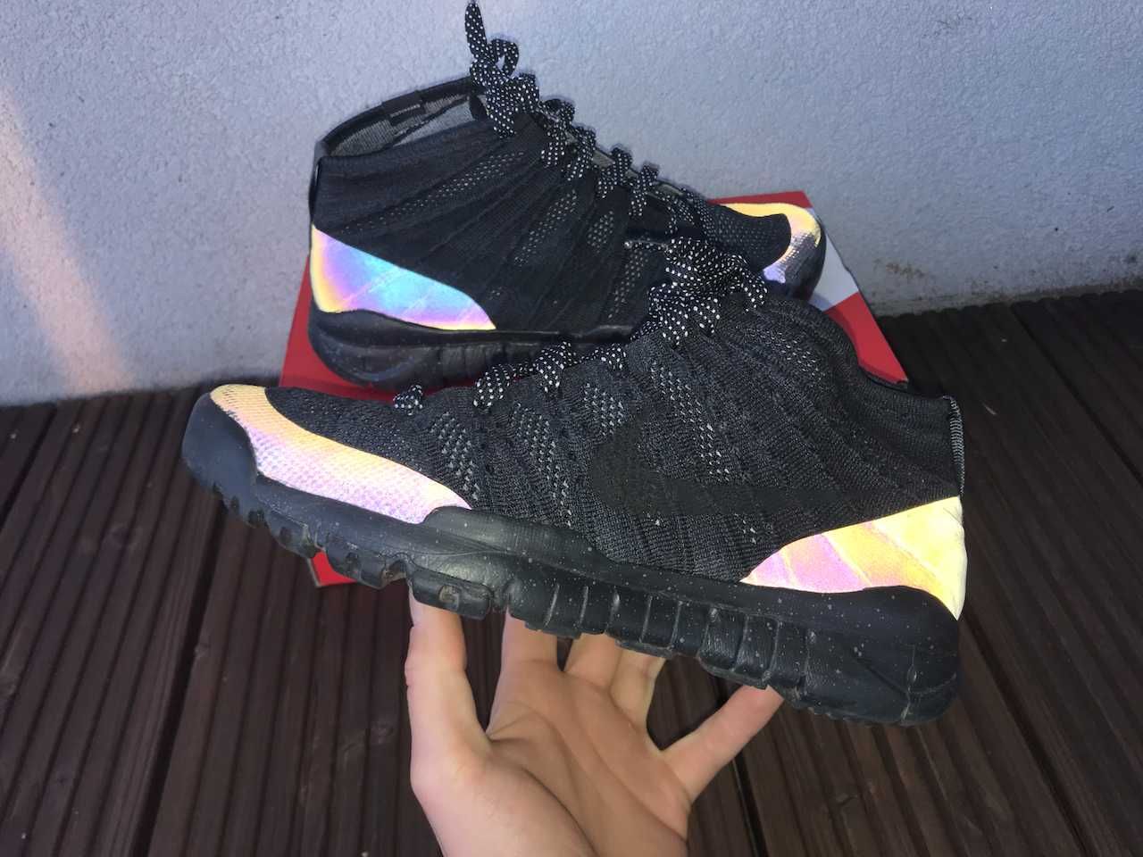 Nike Flyknit Trainer Chukka Iridescent FSB 42.5