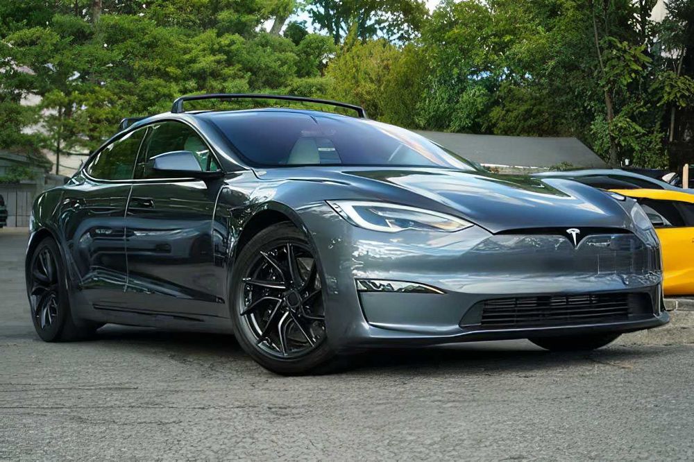 Tesla Model S      2021