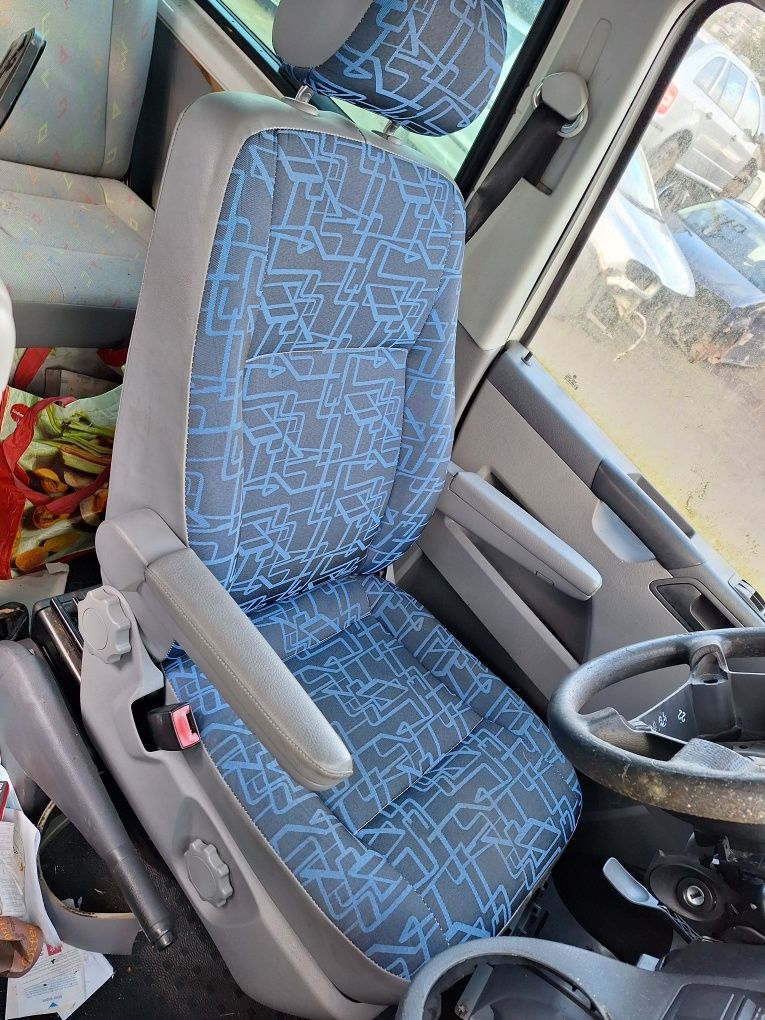 Fotele komplet foteli transporter t5 caravelle