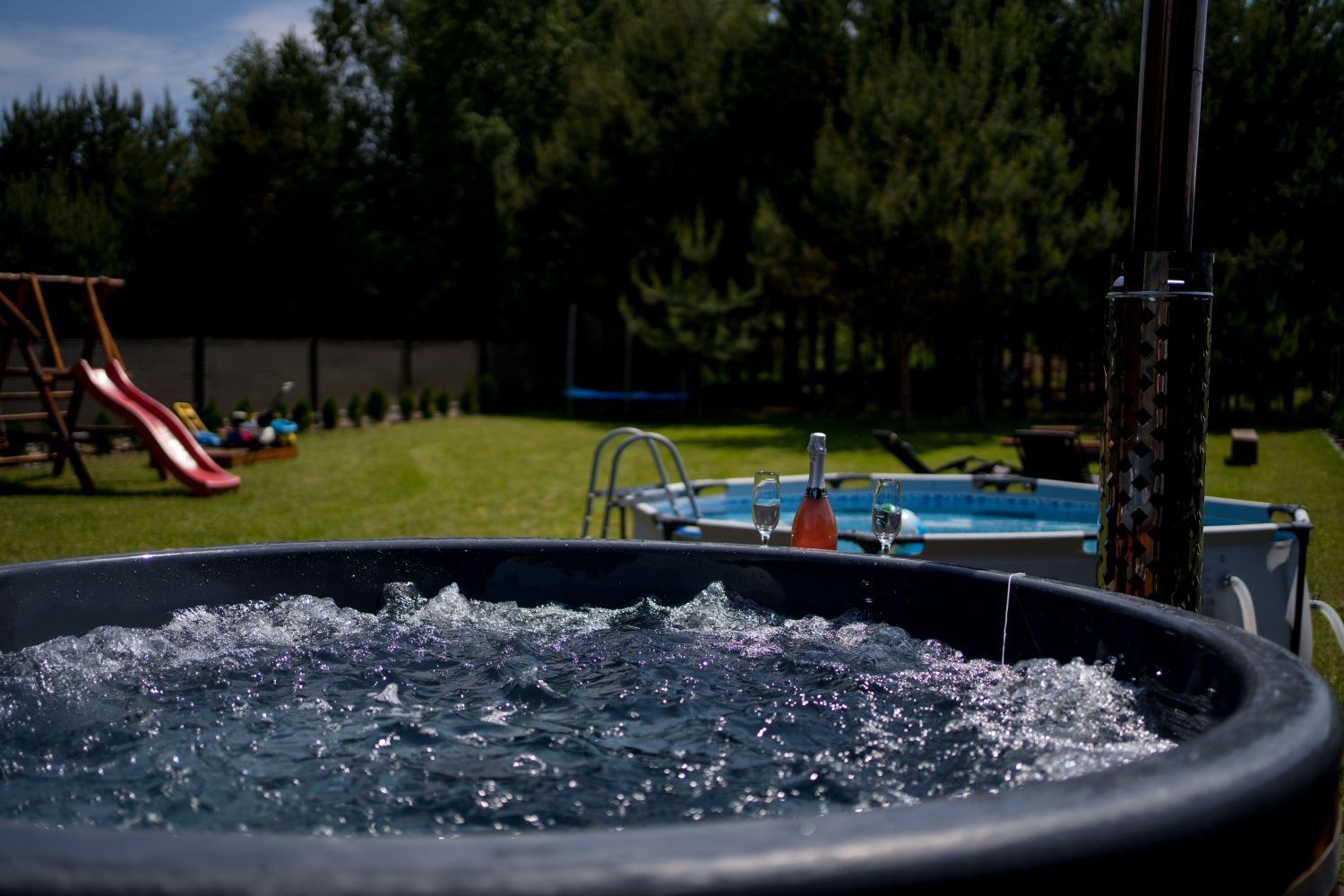 Domek z Jacuzzi Basen ROZTOCZE całoroczny bania