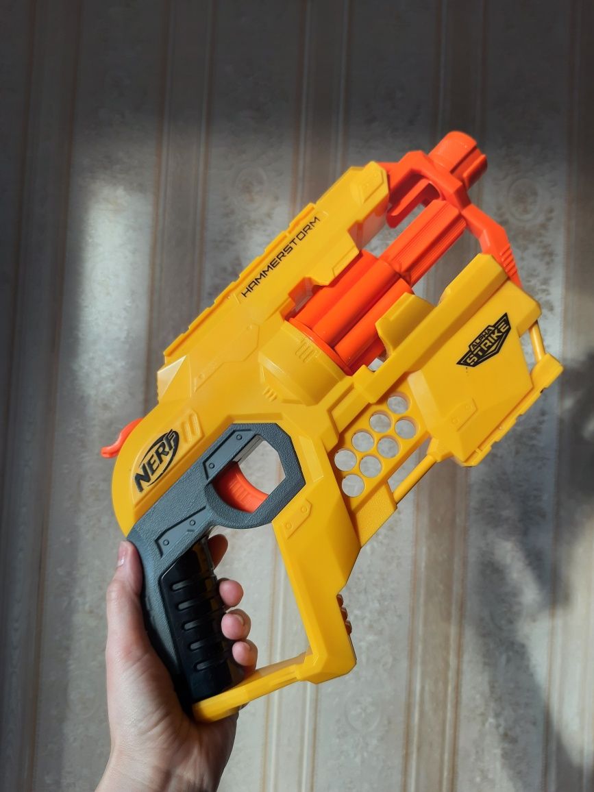 Бластер Nerf іграшковий пістолет