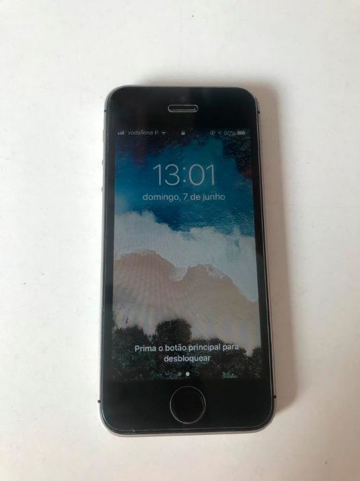 iPhone SE (1ª Geração) - 128 GB (Preto)