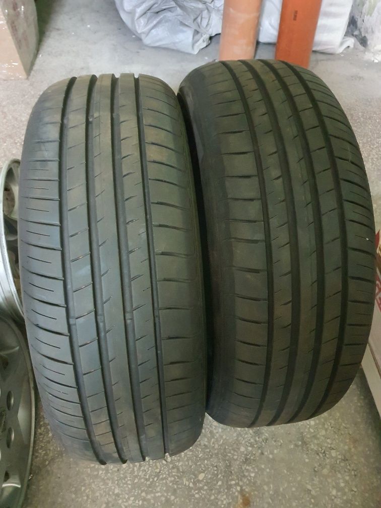 Opony 2 szt. Nexen N'fera Ru1 SUV 215/60R17 letnie DOT 4922 JAK NOWE