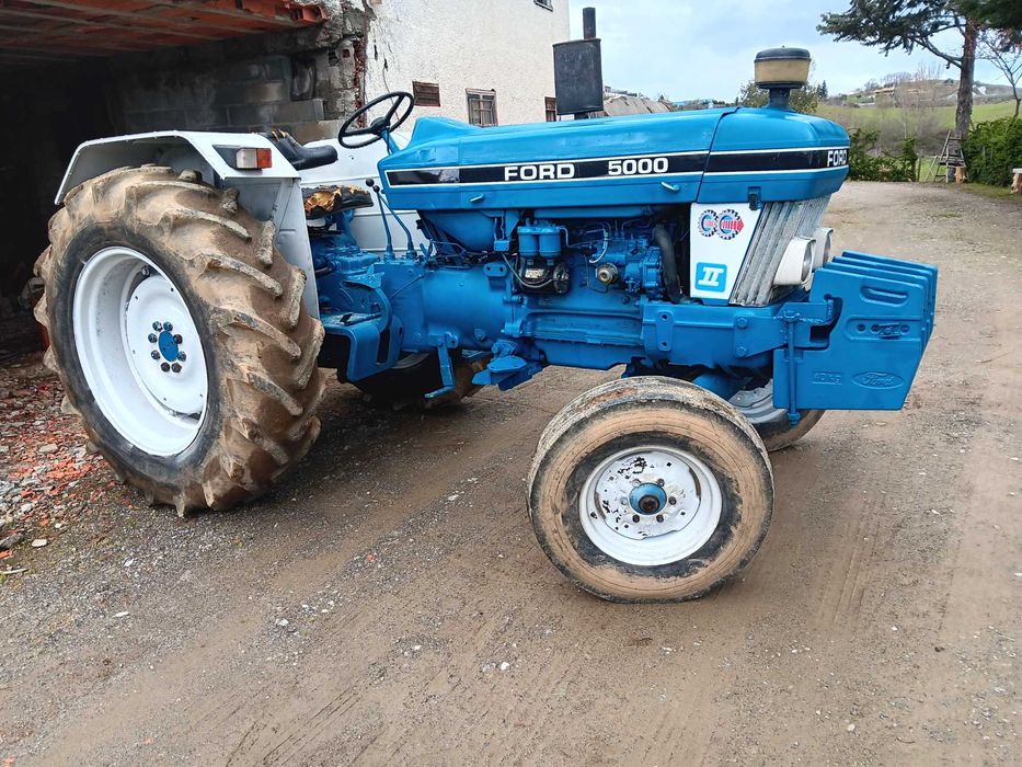 Tractor ford 5000