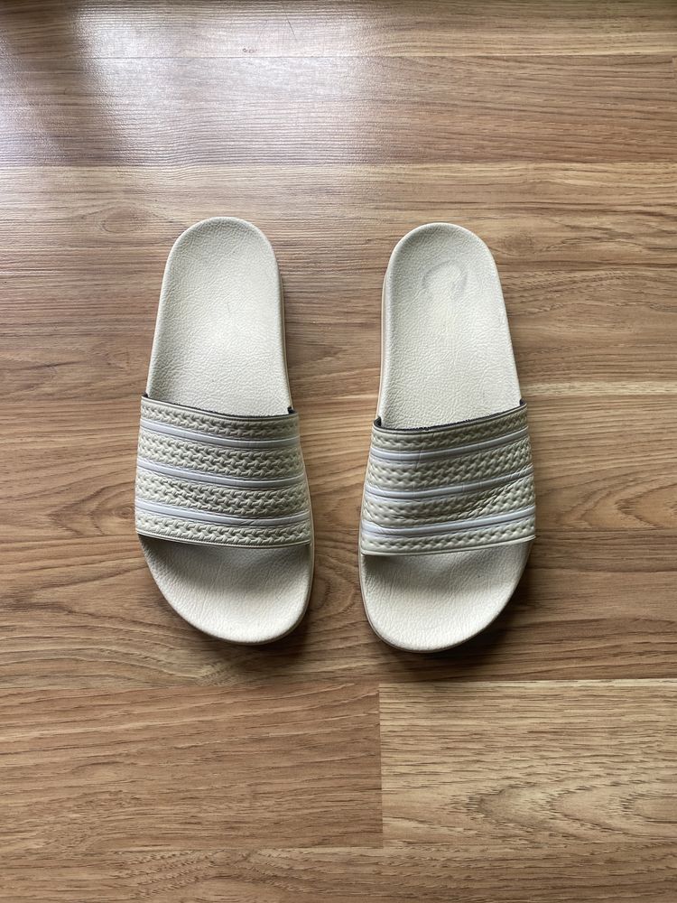 Оригінальні чоловічі шльопанці Adidas
