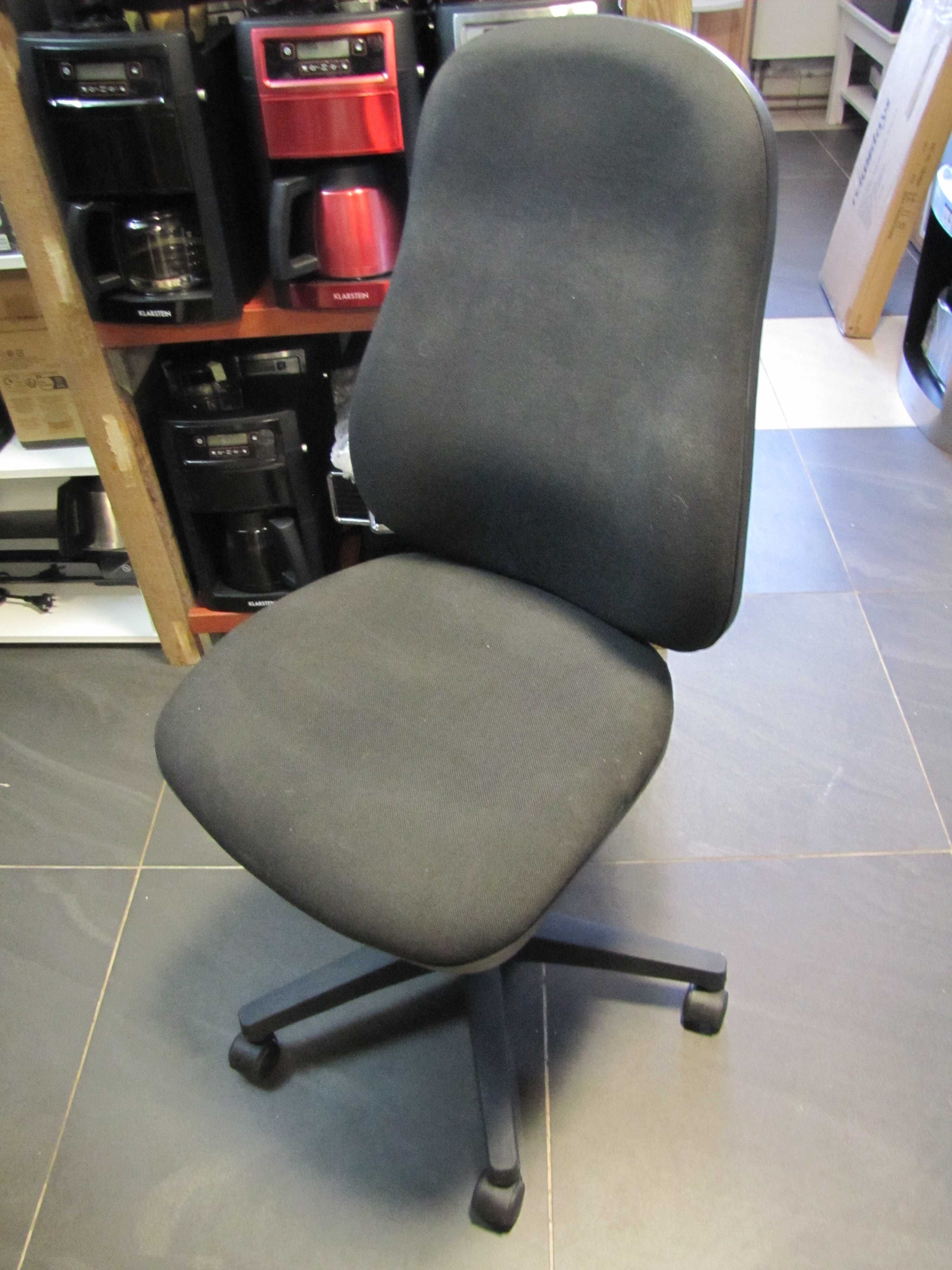 Topstar Point 60 krzesło biurowe obrotowe czarne fotel regulowany
