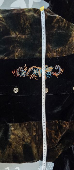 Aksamitna kurteczka z motywem egzotycznym. Kupiona w USA