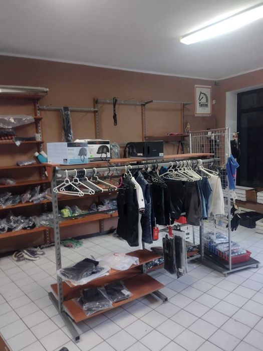 Zestaw mebli sklepowych