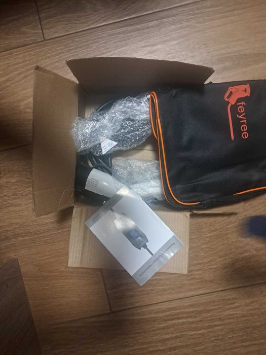 Зарядка електромобіля Feyree Type1, GBT 3,5кВт 3,5 метри зарядний