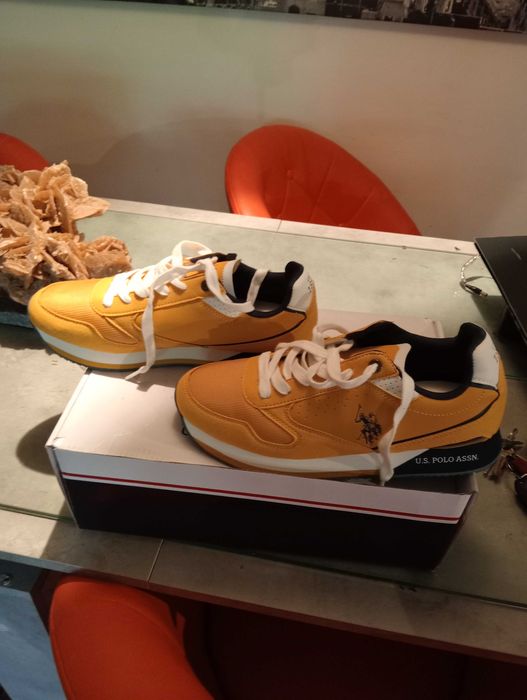 Tênis US polo amarelos novos
