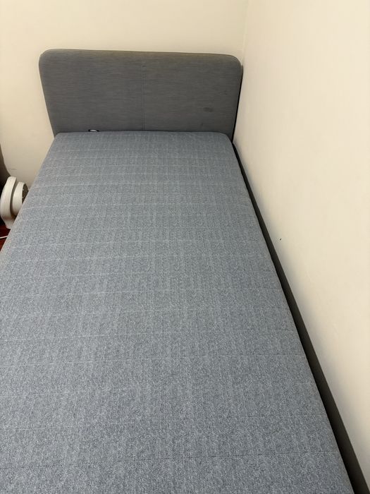 Vendo cama e colchão de solteiro ikea