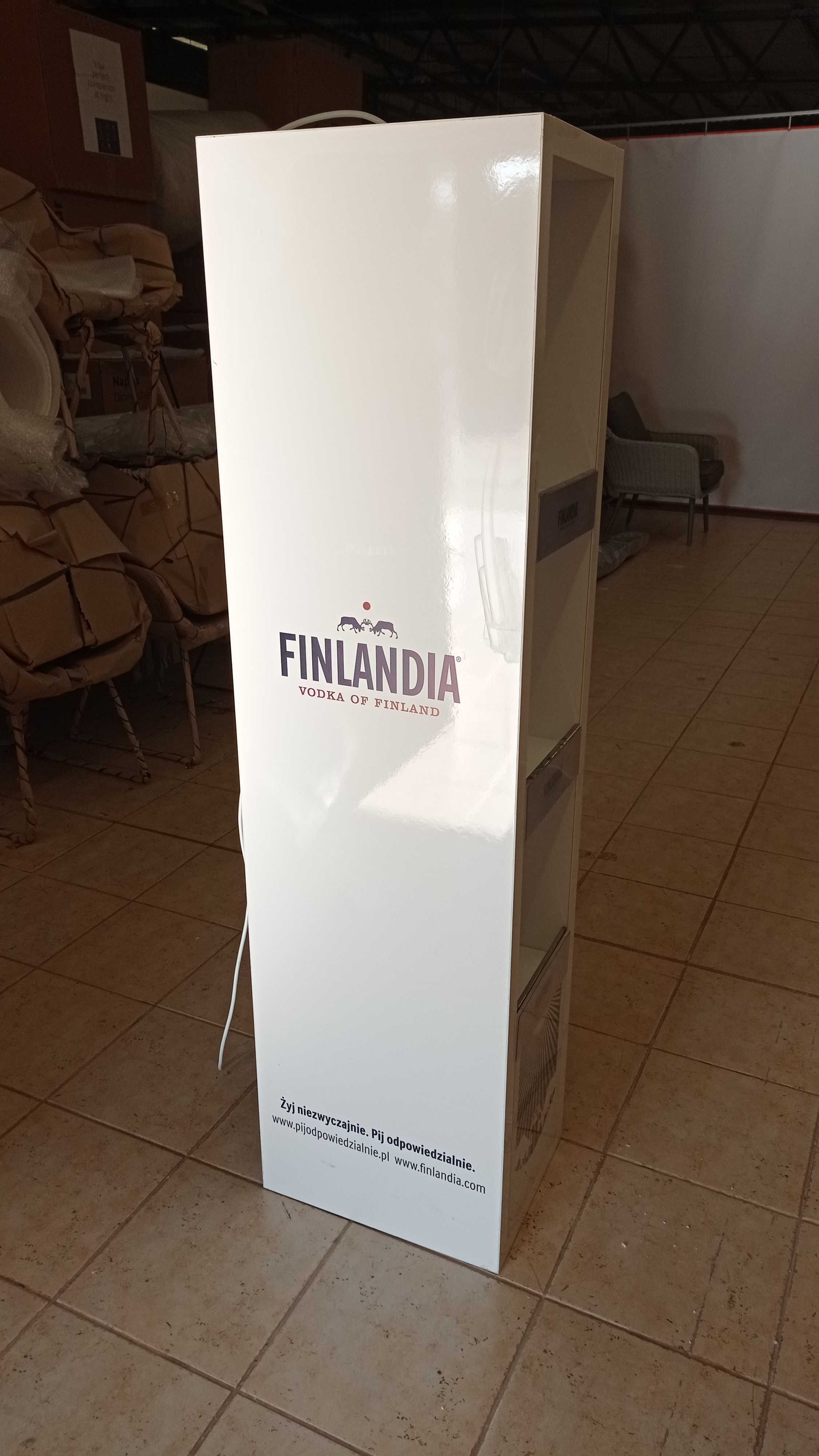 Regał podświetlany FINLANDIA