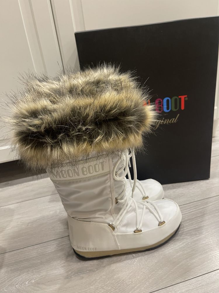 Wodoodporne kozaki śniegowce buty Moon Boot 38 Monaco WP2