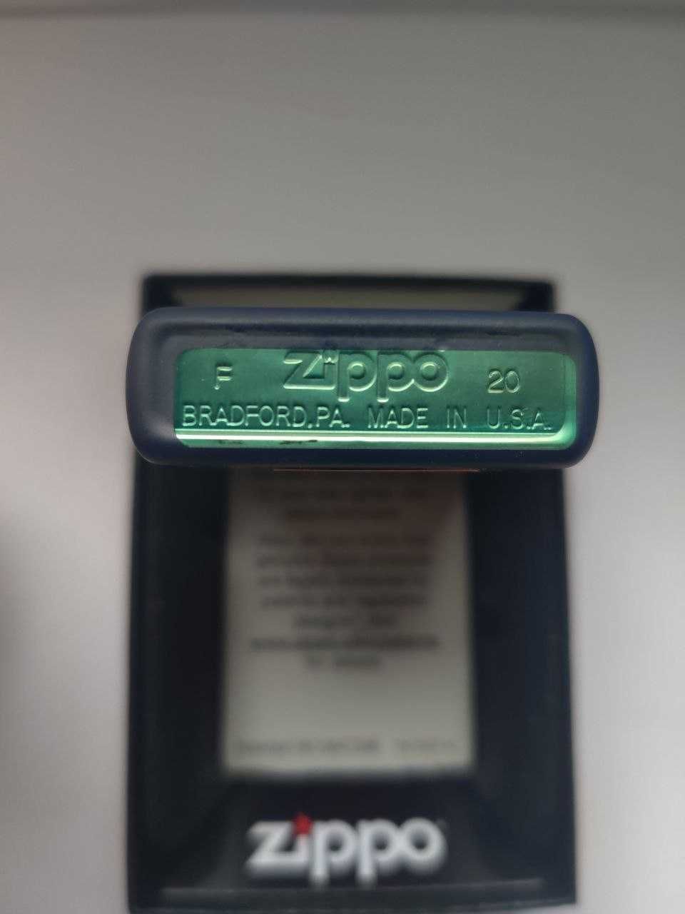 NEW! Зажигалка ZIPPO новая оригинальная 2002г На подарок.