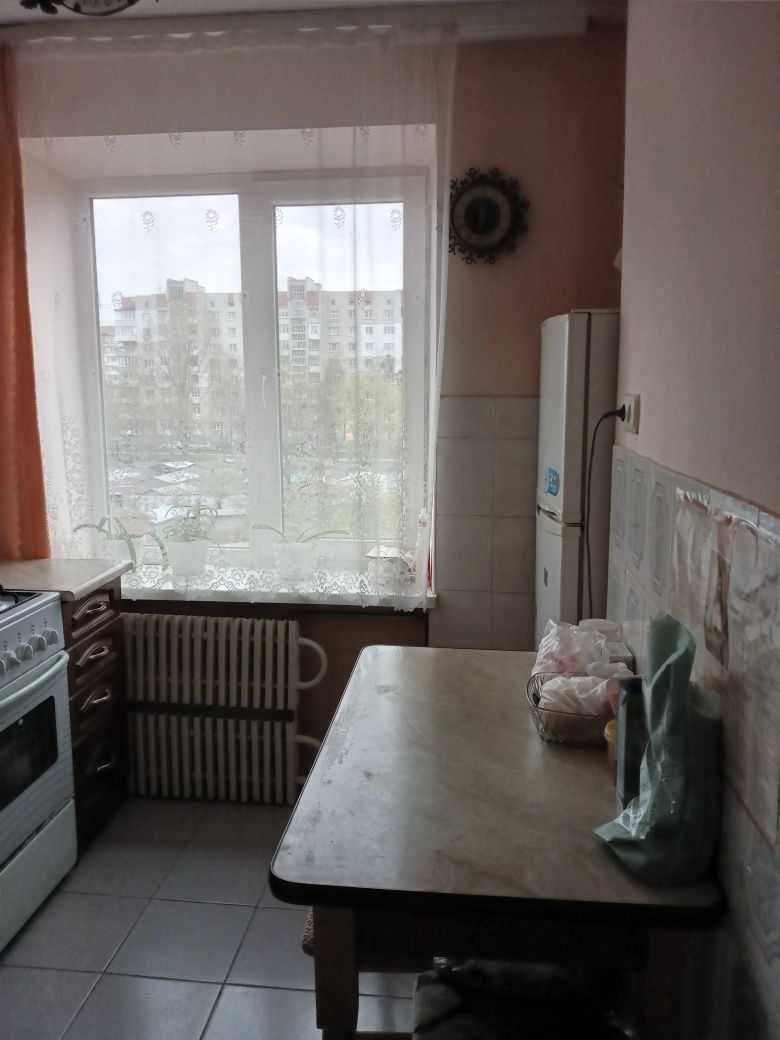 Продаж 1 кім квартири біля парку
