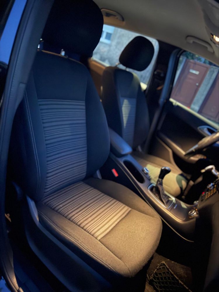 Mercedes B180 110 CV Ano 2013 ( Motor Mercedes )