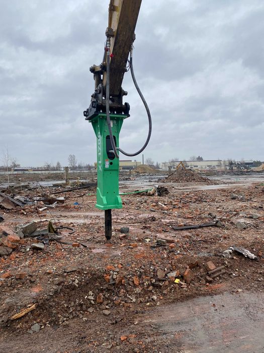 Wynajem kruszarki, kruszenie gruzu, betonu, szczęka, młot