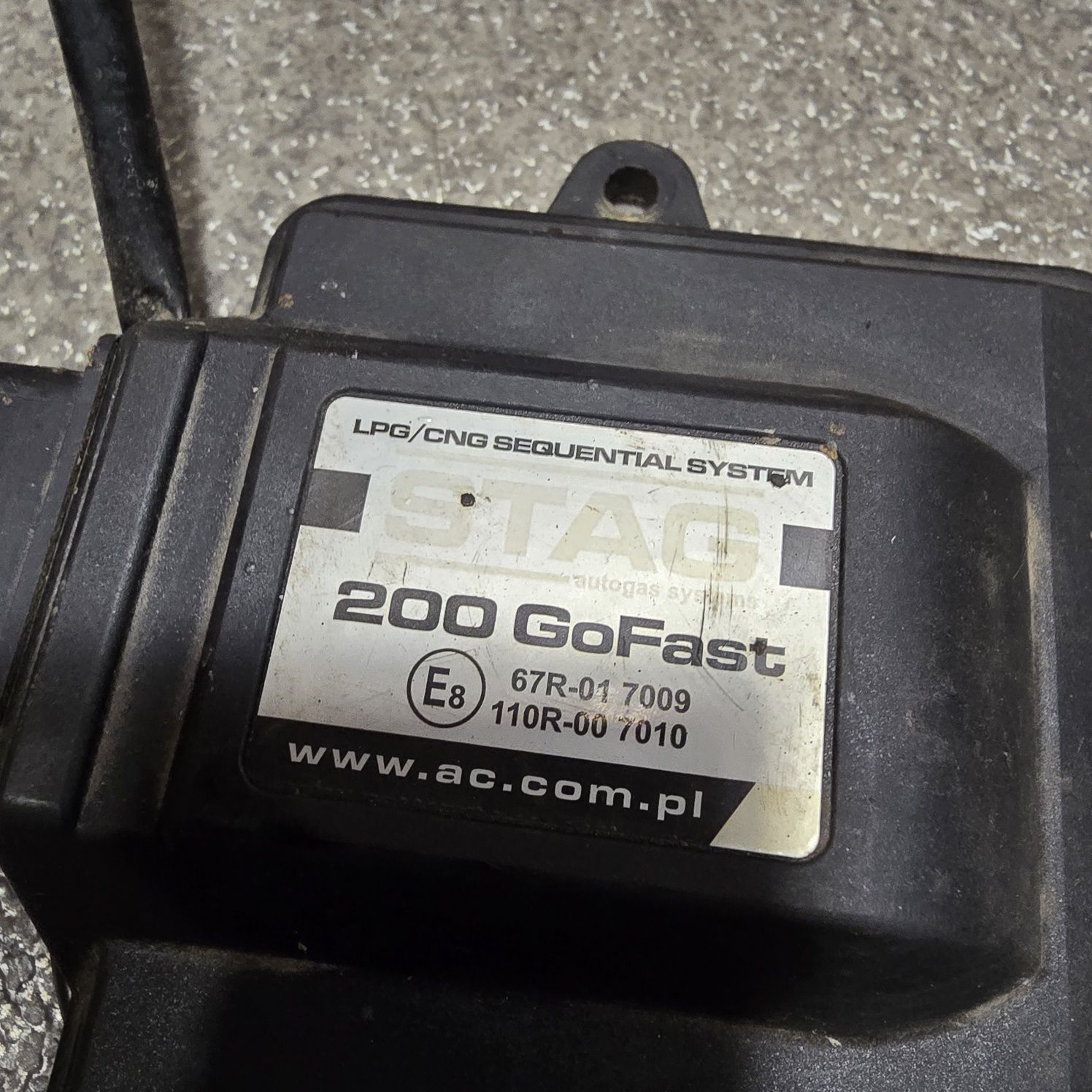 ГБО-4 підкапотка STAG-200 GoFast для авто