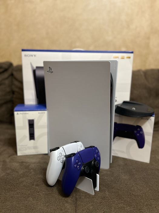 Продам, PlayStation 5, 1tb, 2 gamepad.
