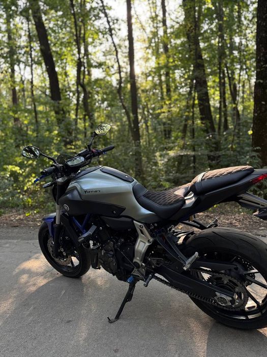 Yamaha mt-07 2016